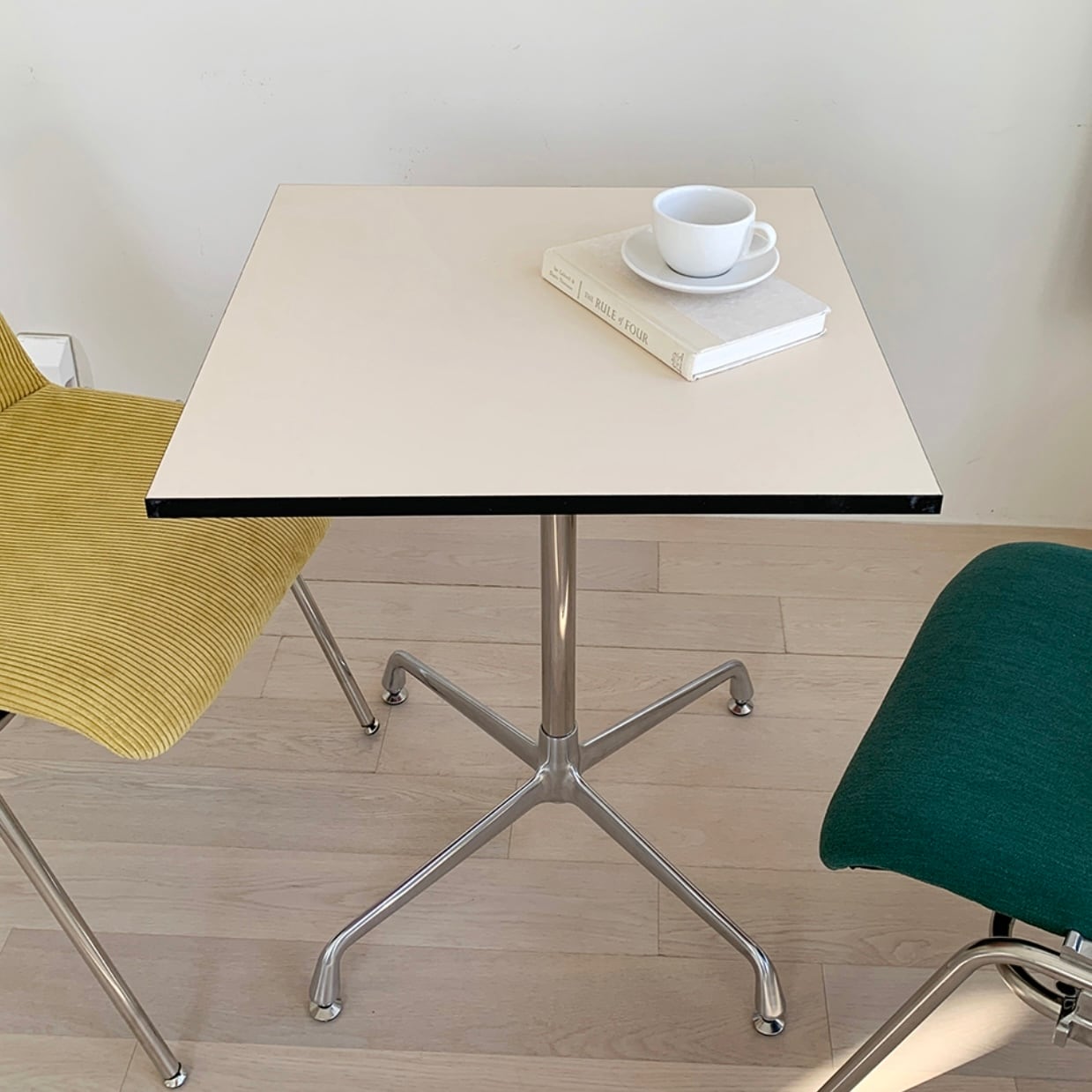 ◇未使用◇PLUS スクエア テーブル2020年製 ミッドセンチュリー モダン