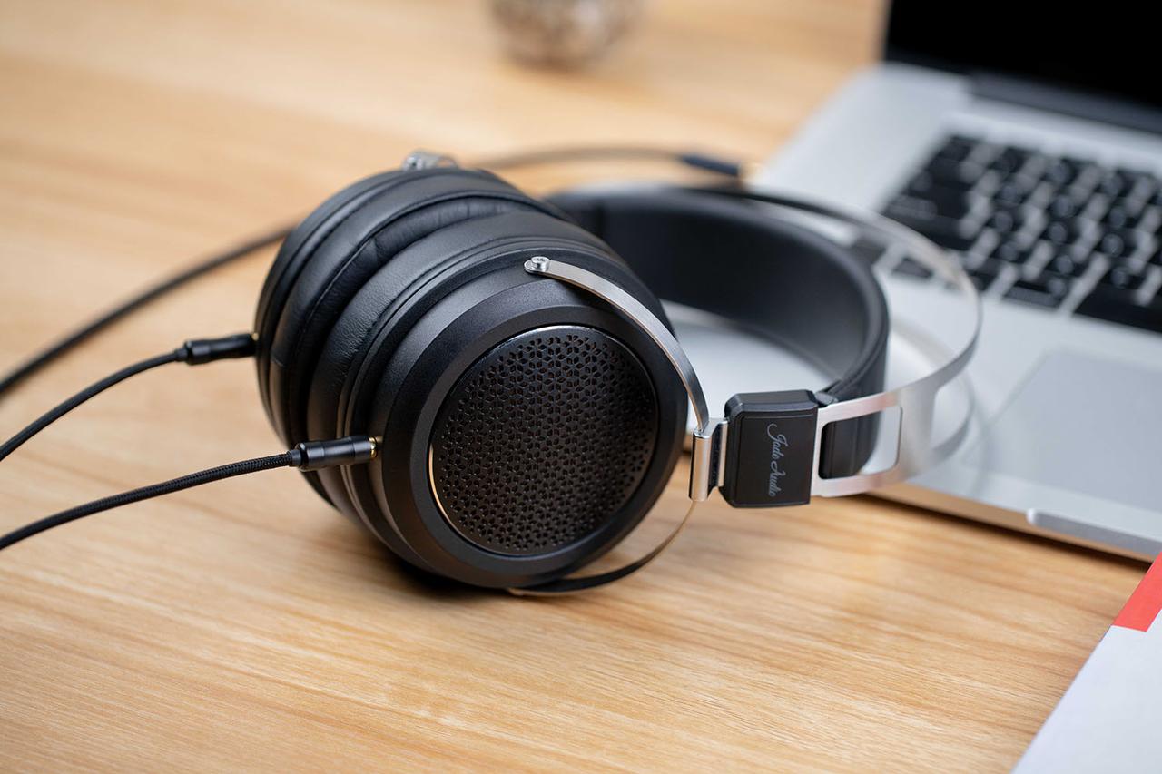 FIIO JT1 ヘッドホン 4.4mmケーブル付 FIIO JT1 ヘッドホン 4.4mm