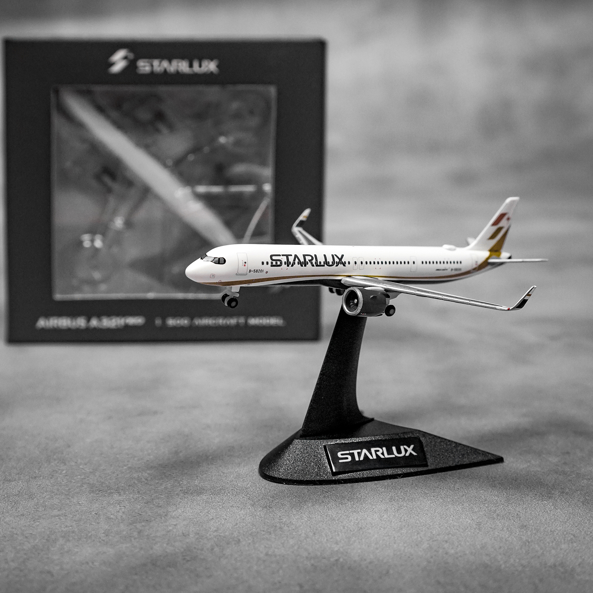 c*n様 レア品‼️STARLUX A321 航空機モデル c*n様 レア品‼️STARLUX