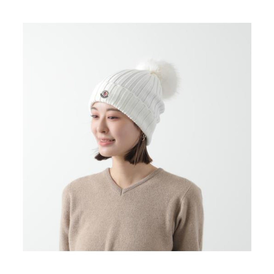 MONCLER モンクレール ホワイト ポンポン付きニット帽 モンクレール
