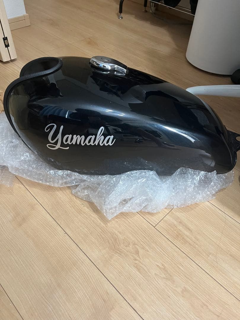 sr400 純正タンク 黒 2型 オリジナルペイント sr400 純正タンク 黒 2型 オリジナルペイント sr400 純正タンク 黒 2型