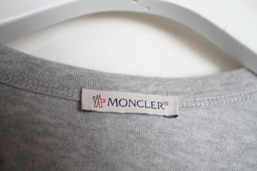 正規 MONCLER MAGLIA T-SHIRT 立体ロゴTシャツ 525P△ - メルカリ