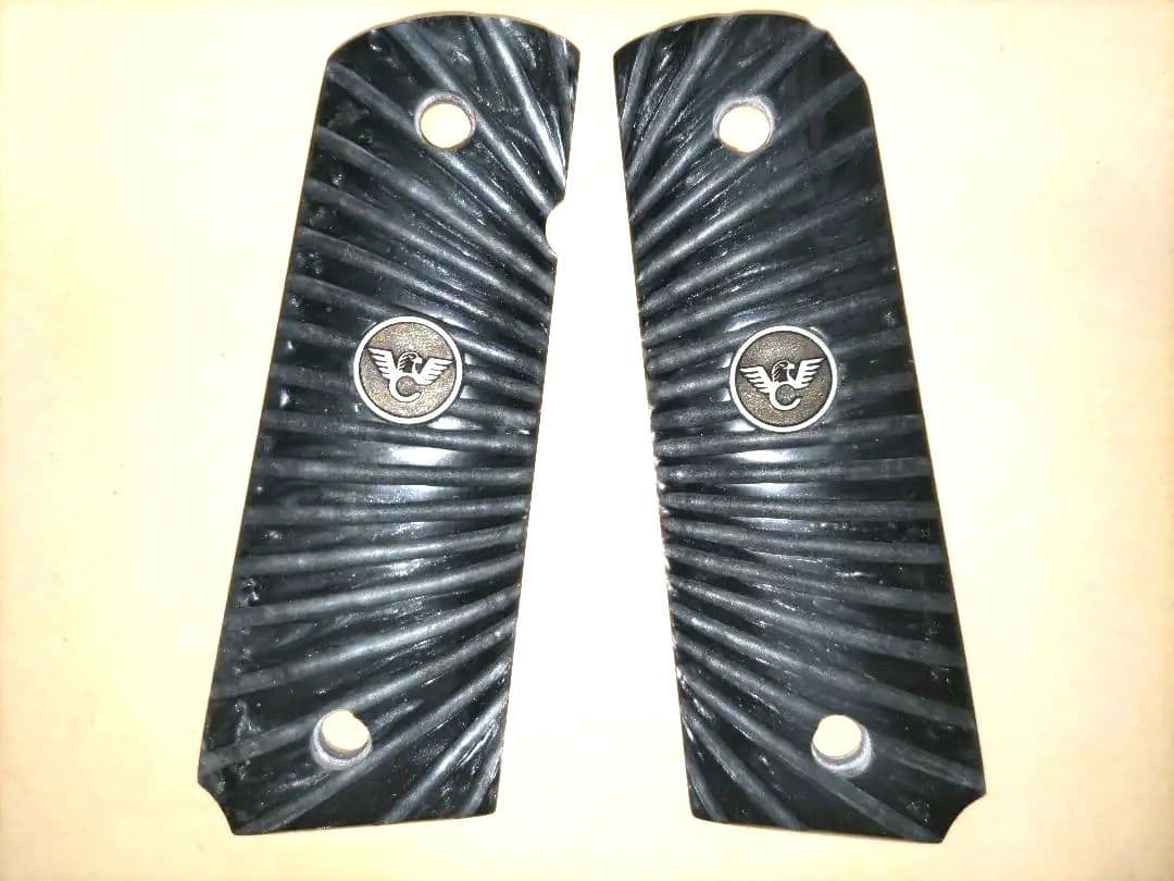 1911Wilson Combat フェイク黒パールグリップ 1911Wilson Combat フェイク黒パールグリップ