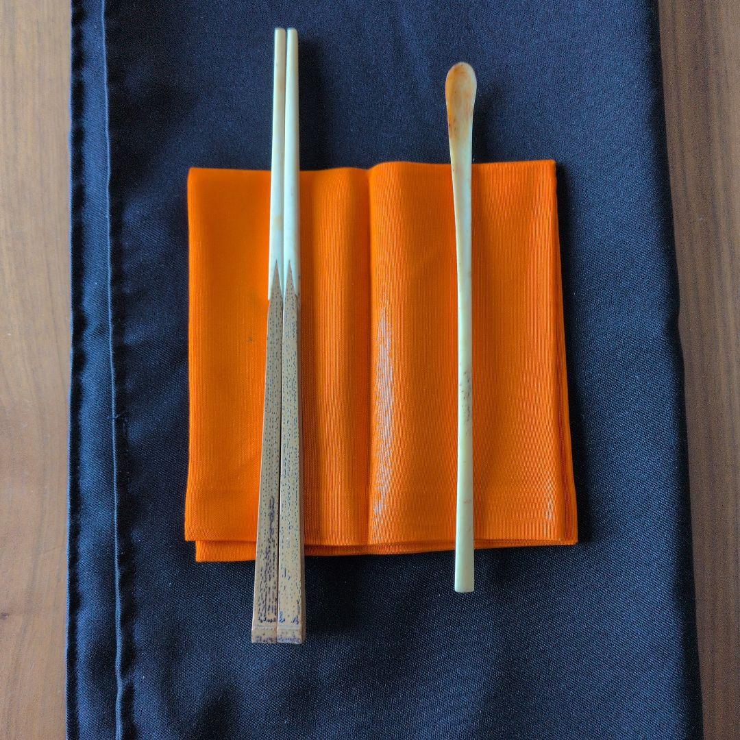 象牙風の茶杓と 菓子の取り箸