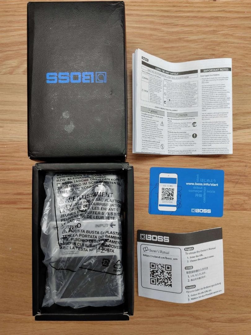 ギター BOSS FZ-5 Amazon.com: BOSS FZ-5 Fuzz Guitar Pedal (FZ-5), Silver, meduim